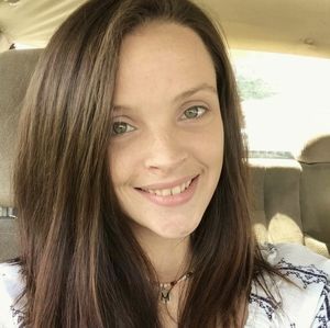 Meet your Posher, Mikayla